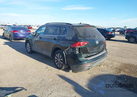 2019 Volkswagen Tiguan 2.0T Se/2.0T Sel/2.0T Sel R-Line/2.0T Sel R-Line Black из США, поврежденный, VIN 3VV3B7AX0KM142913